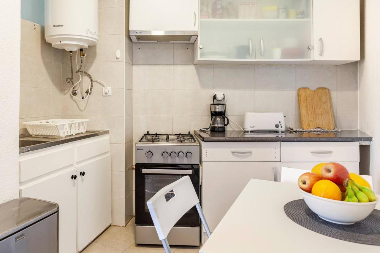 Relax In Lisbon For 4 People With Terrace And Parking Apartman Kültér fotó